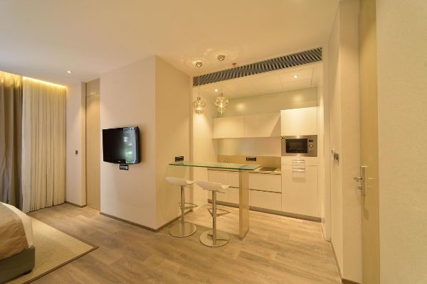 Hotel Eastin Residences Vadodara